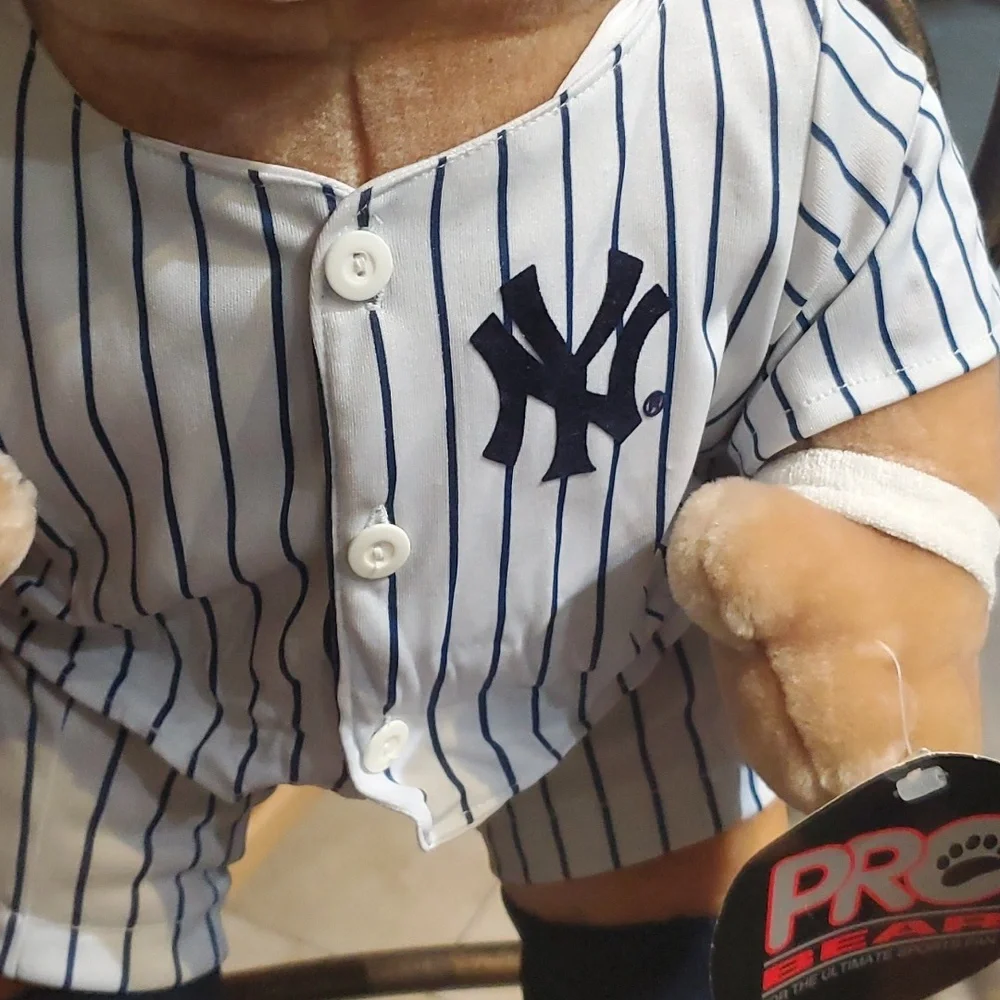 NY Yankees 22" Large Stuff Animal Bear 1993 Pro Bear Baseball Bat Inaugural VGUC - Picture 3 of 7